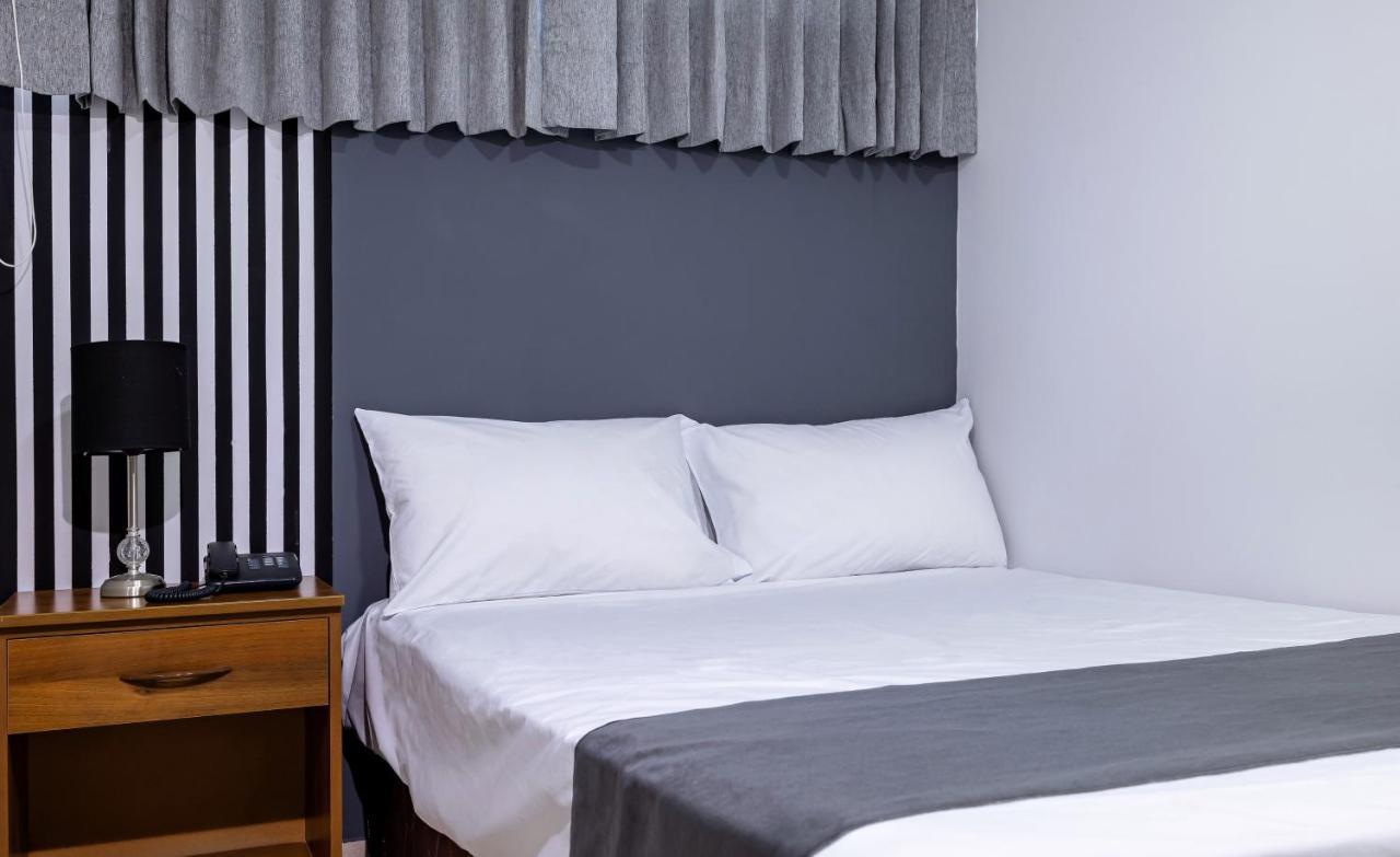 Hotel Taurus Piura Extérieur photo