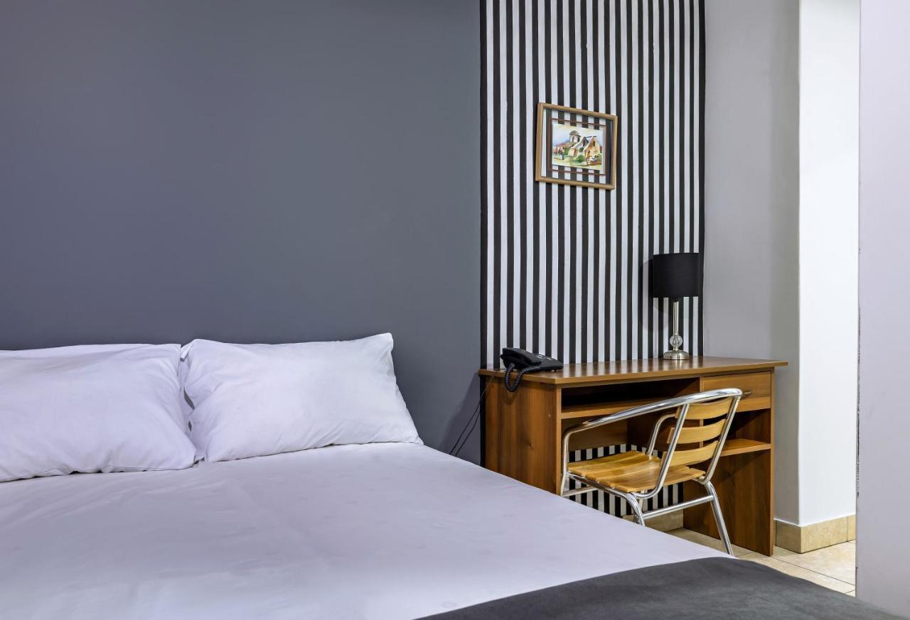 Hotel Taurus Piura Extérieur photo