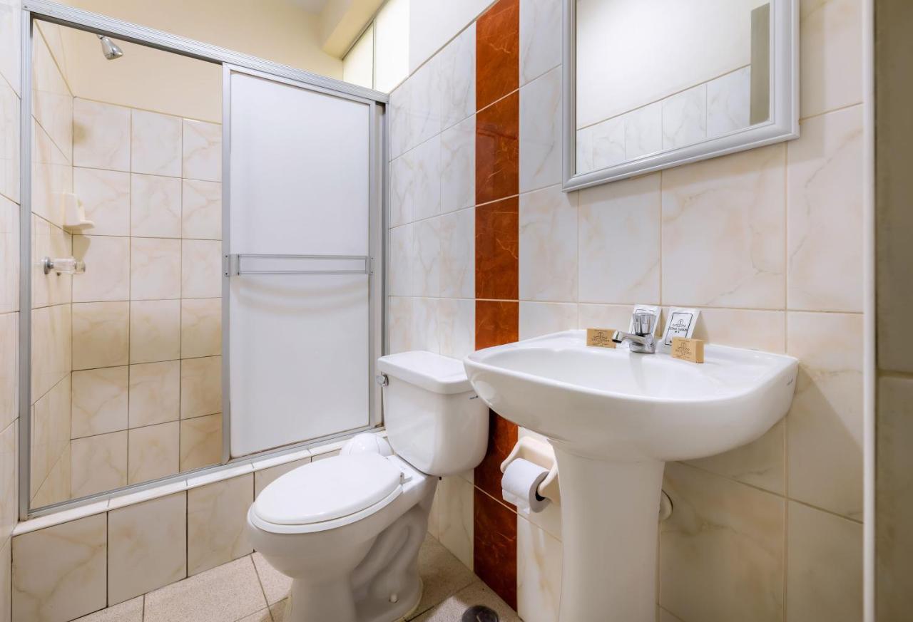 Hotel Taurus Piura Extérieur photo