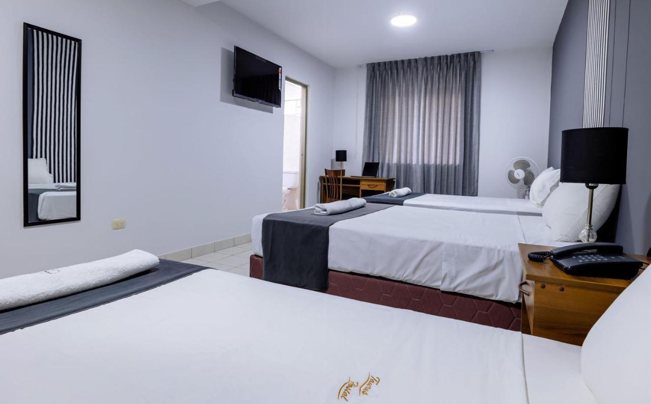 Hotel Taurus Piura Extérieur photo